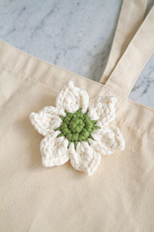 Green & White Flower Keychain